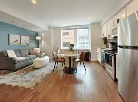 Fun Cozy 1 Br King Apts - 1 25 Mile Walk to TIAA Bnk Fld