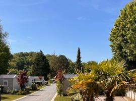 Domaine du Blanc Pignon，位于La Calotterie的露营地