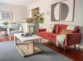 Redwood City 3br w patio nr restaurants trails SFO-1561
