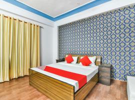 Collection O Hotel Vijay Inn Near Gomti Riverfront Park，位于勒克瑙Gomti Nagar的酒店