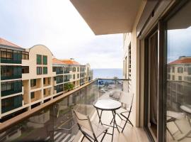 Elena's Apartment - Nice sea views，位于Palmeira的酒店