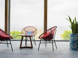 大理洱海天域英迪格酒店，位于大理的酒店