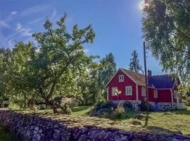 Gorgeous Home In Lönsboda With Lake View，位于Lönsboda的酒店