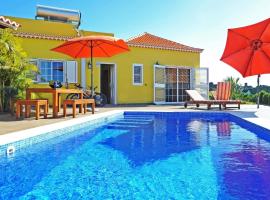 Ferienhaus mit Privatpool für 6 Personen ca 108 qm in Las Manchas, La Palma Westküste von La Palma，位于波多·纳奥斯的酒店