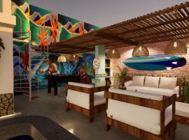 La isla surf Camp de punta hermosa，位于蓬塔赫尔莫萨的住宿加早餐旅馆