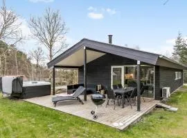 Beautiful Home In Ebeltoft With Kitchen