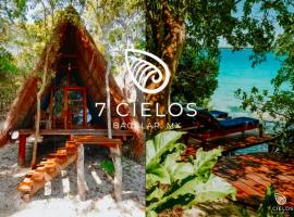 7 CIELOS BACALAR.，位于巴卡拉尔的住宿加早餐旅馆