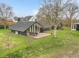 3 Bedroom Awesome Home In Hejls