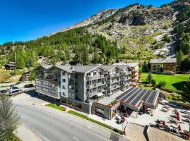 Hotel Kristall-Saphir Superior，位于萨斯阿尔马格尔的酒店