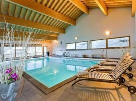 Appartements montagne, piscine et sauna，位于奥雷勒奥雷勒滑雪学校附近的酒店