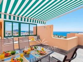 Sea Views and Heated Pool in Golf del Sur