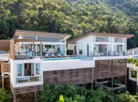 Elegant and Tropical Seaview villa