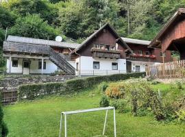 Holiday apartment in Feld am See in Carinthia，位于滨湖费尔德的公寓