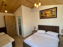 Lake Bliss Cabins，位于斯库台的酒店