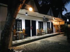 A&J Pension，位于公主港的带停车场的酒店