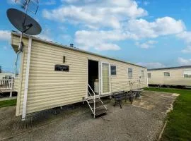Lovely 8 Berth Caravan With Wifi At Seawick Holiday Park In Essex Ref 27431sw