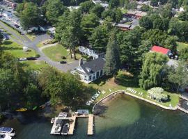 The Villas On Lake George，位于Diamond Point的酒店