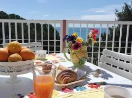 {[Apartment On The Sea +Terrace]}•Dan's house