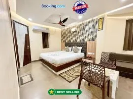 Hotel Yashasvi inn ! Puri near-sea-beach-and-temple fully-air-conditioned-hotel with-lift-and-parking-facility breakfast-included