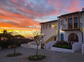 Gorgeous Luxury Villa Close to Beach in Las Catalinas Sleeps 6，位于Playa Danta的酒店