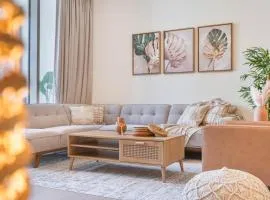 Luxury 3BHK, Burj Khalifa & Dancing fountain view
