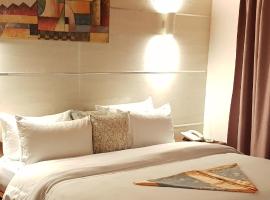 ADAMAOUA GRAND HOTEL AKWA，位于杜阿拉杜阿拉国际机场 - DLA附近的酒店