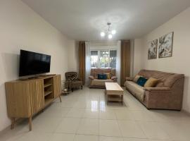 Apartamento céntrico junto playas y paseo y zonas de interés!!，位于阿桂拉斯的酒店