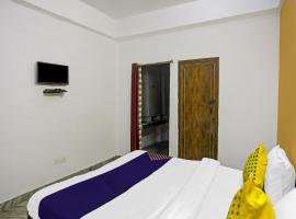 SPOT ON Raj Hotel Vip Near Worlds Of Wonder，位于Kalkaji Devi的酒店