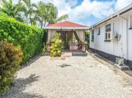 Beachy Cottage I Kitchen I Wi-Fi I Shaded Cabana I Parking