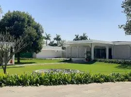 Hotel Chandela Khajuraho