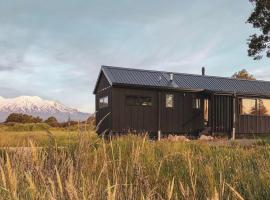 Sno Ruapehu - Horopito Holiday Home，位于Raetihi的酒店