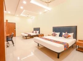FabHotel Mint Park - Nr NMIMS College，位于海得拉巴的酒店