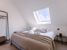 Tosca - Charming double room at ranch "De Blauwe Zaal"，位于布鲁日的酒店