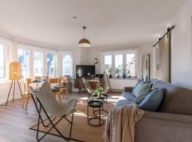 Huswell - Sunny bright apartment in the center of De Haan，位于德哈恩的酒店