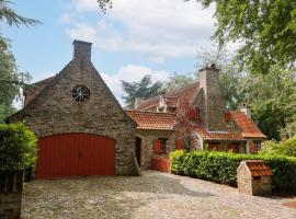 Authentic Villa 'Amore' located in nature near Bruges，位于亚贝克的度假屋