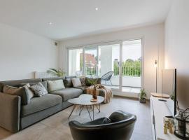 Spacious apartment in Kortrijk，位于科特赖克的酒店