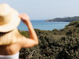 Le Domaine de la mer - Beach hotel Nature&Authenticité Hyères，位于耶尔的酒店