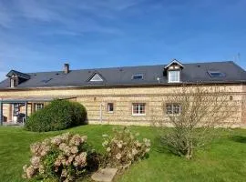 Amazing Home In Saint-Aubin-Routot