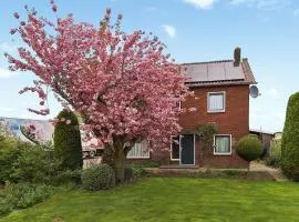 Awesome Home In Acquoy With Wifi