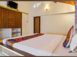 Hotel Mint Resort，位于Jālna的酒店