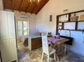 Mono ambiente con terraza y balcón