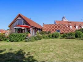 B&B - Villa des Remparts - Ardres proche Calais-St Omer-Dunkerque，位于Ardres的酒店