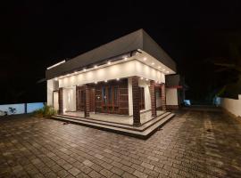 Avian Oasis Homestay，位于Thattakād的酒店