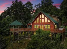 Enchanting Mountain Oasis，位于Old Fort的酒店