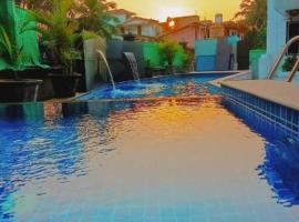 Luxury 3BHK Villa With Swimming Pool in Candolim，位于坎多林的酒店