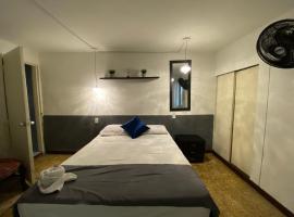 hostal casa prado in，位于麦德林的酒店
