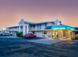 Motel 6-Richland, WA - Kennewick，位于里奇兰的酒店