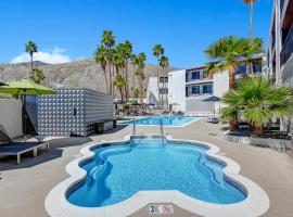 The Dunes Hotel (Palm Springs)，位于棕榈泉的酒店