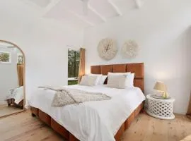 Bungalow 127 at Avalon pde, 800m walk to beach