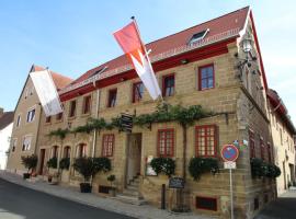 Gasthaus Winzerstube & Hotel，位于Rödelsee的酒店